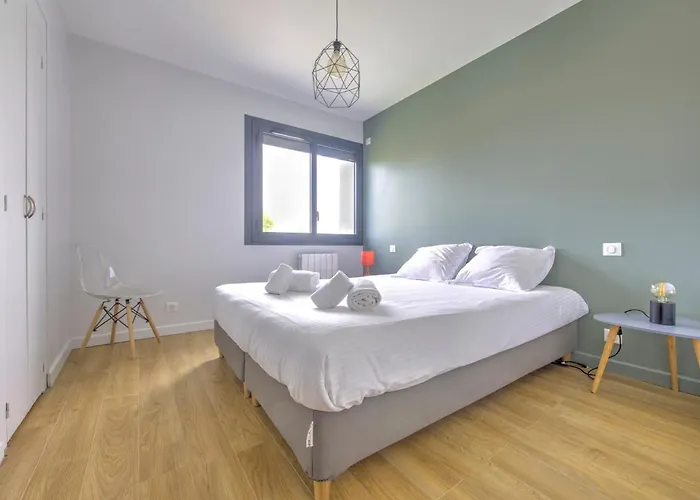 Palmyra - Piscine Privee Feriehus